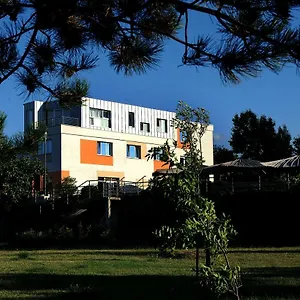 Dharma Hostal